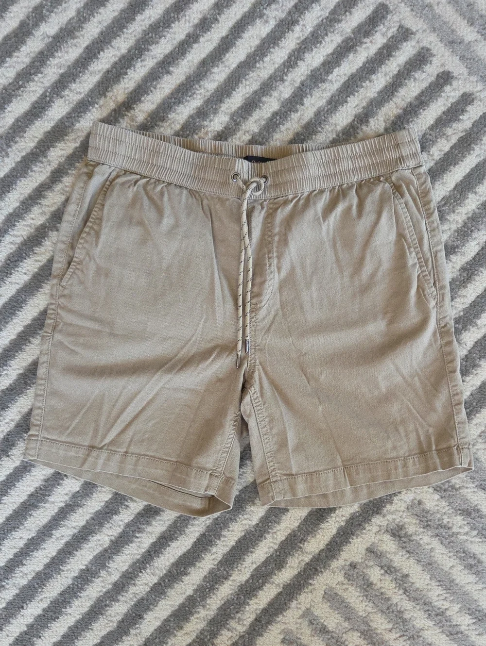 Quince Men's Flat Front Drawstring Shorts in Light Tan M
